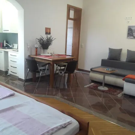 Appartamento Home&garden Lavanda Brodarica (Sibenik-Knin)
